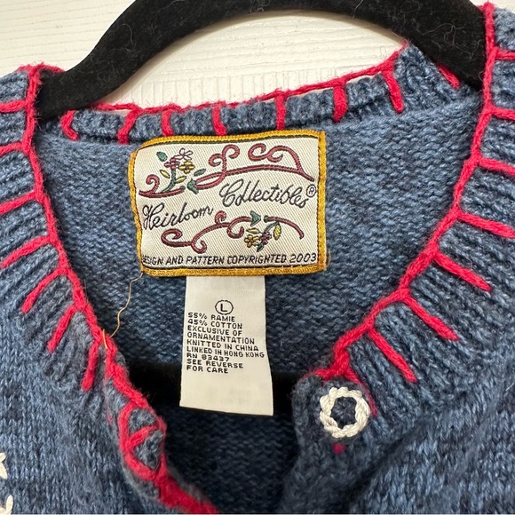VTG Heirloom Collectables Red and Blue Sweater Valentines Women’s Sweater Size L - Picture 8 of 11